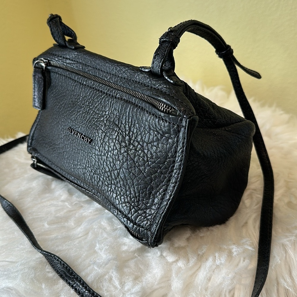 💯Authentic Givenchy Pandora  Black Leather Mini Crossbody Bag🍀 - Picture 12 of 15